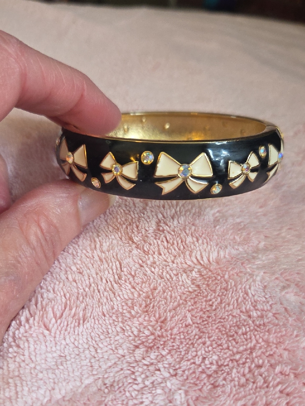 Betsy Johnson Bangle Bracelet Clamp Crystals Enamel Gold Tone Black & Wh…